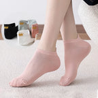 Embroidered Heart Ankle Socks – Cute Cotton Casual Footwear for Women