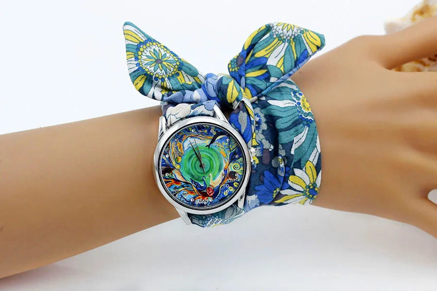 Fabric Wristwatch – Silver Quartz Analog Timepiece for Women
