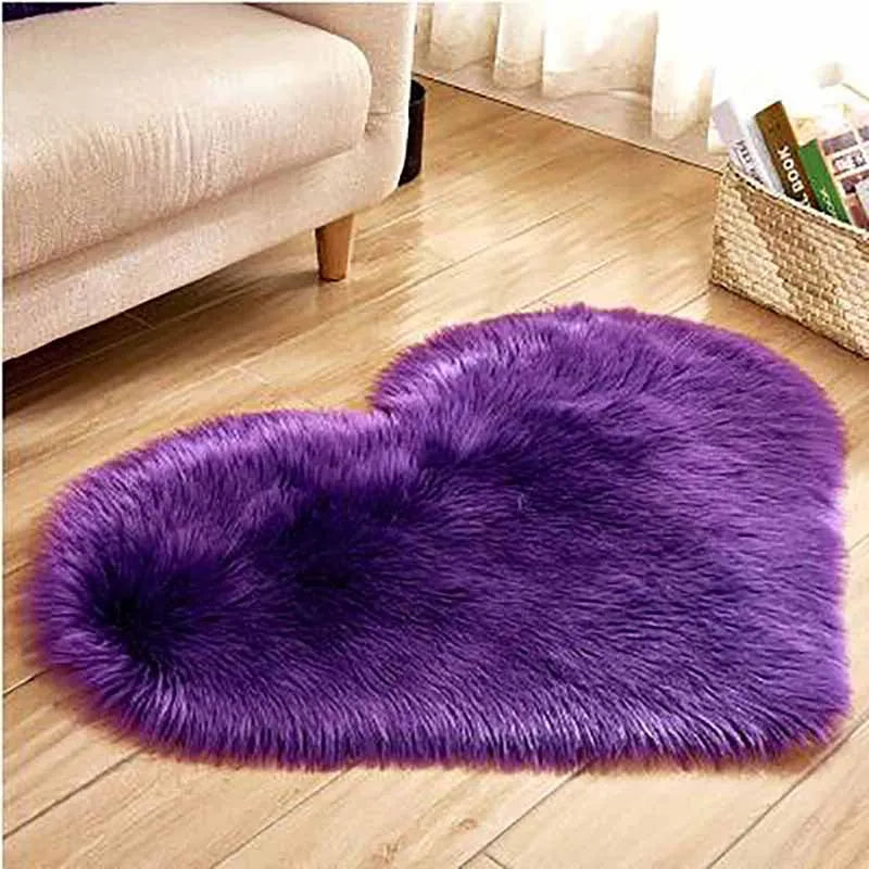 Heart Shaped Plush Carpet – Thickened Bedroom Rug for Home Decor