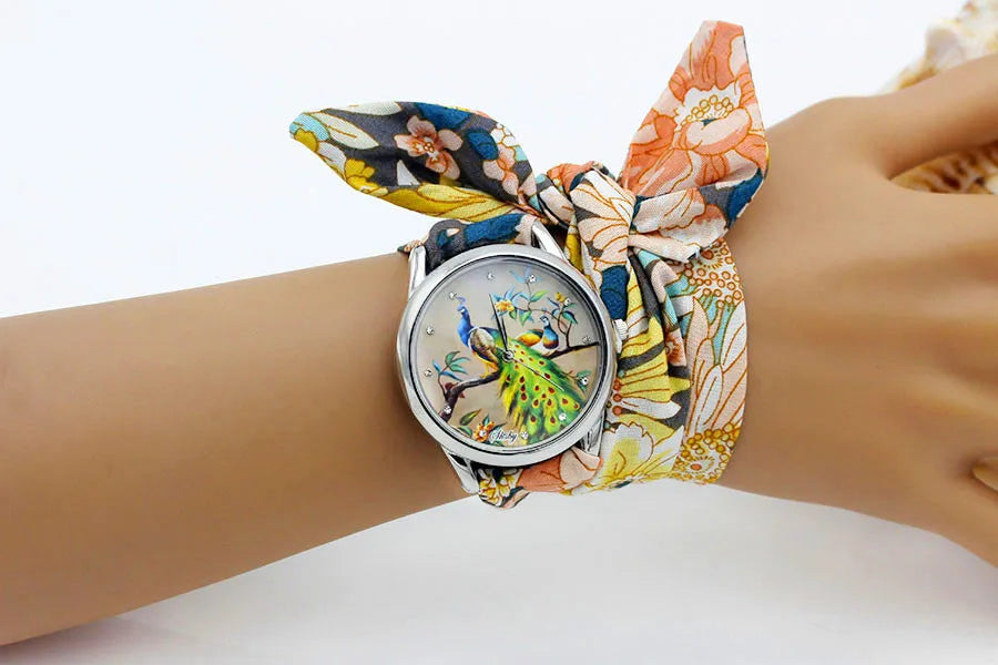 Fabric Wristwatch – Silver Quartz Analog Timepiece for Women