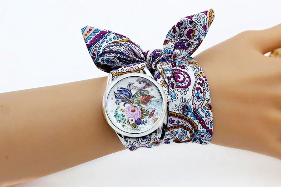 Fabric Wristwatch – Silver Quartz Analog Timepiece for Women