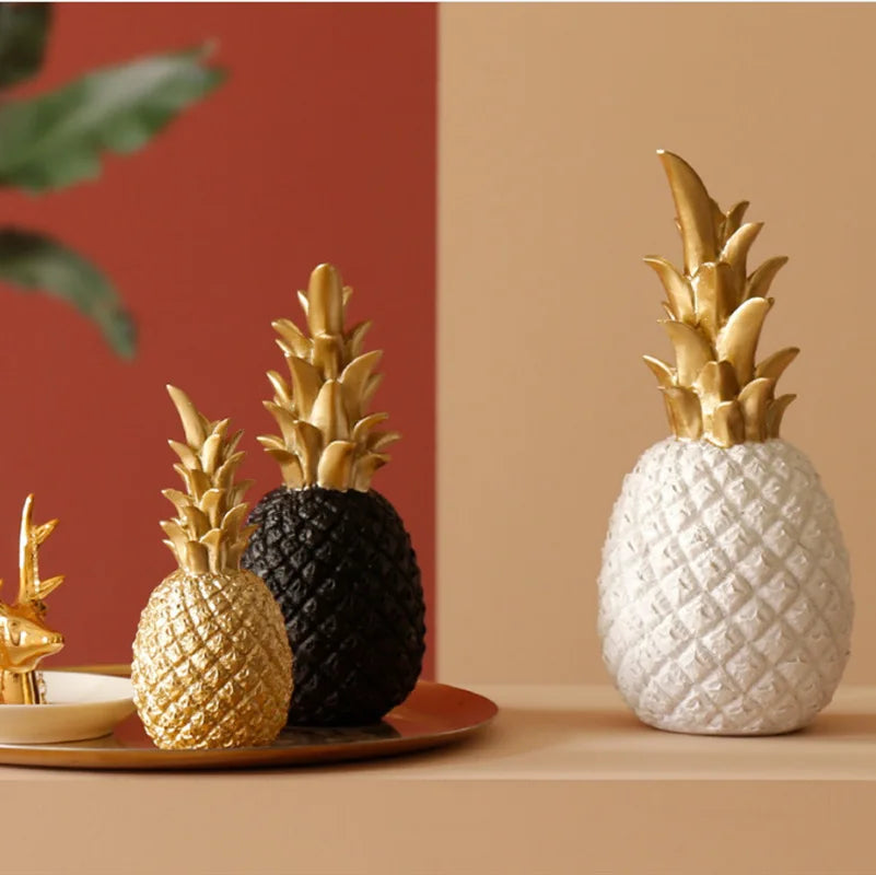 Gold Pineapple Statue – Nordic Metal Art for Modern Home Living Room Decor