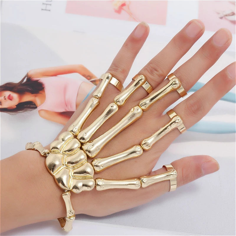 Skeleton Hand Bracelet – Adjustable Gothic Skull Bangle for Halloween Cosplay