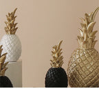 Gold Pineapple Statue – Nordic Metal Art for Modern Home Living Room Decor