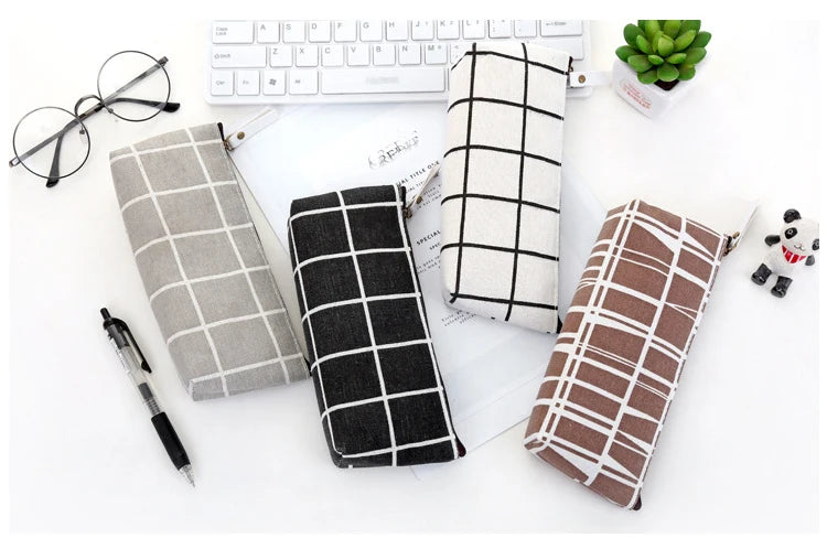 Small Canvas Makeup Bag – Portable Cosmetic Organizer for Travel Toiletry