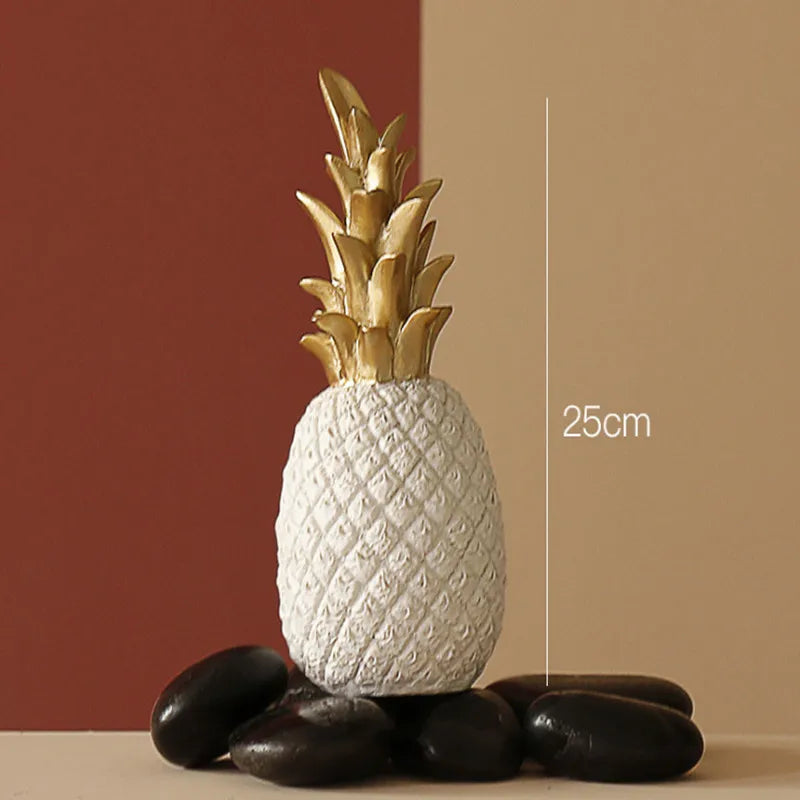 Gold Pineapple Statue – Nordic Metal Art for Modern Home Living Room Decor