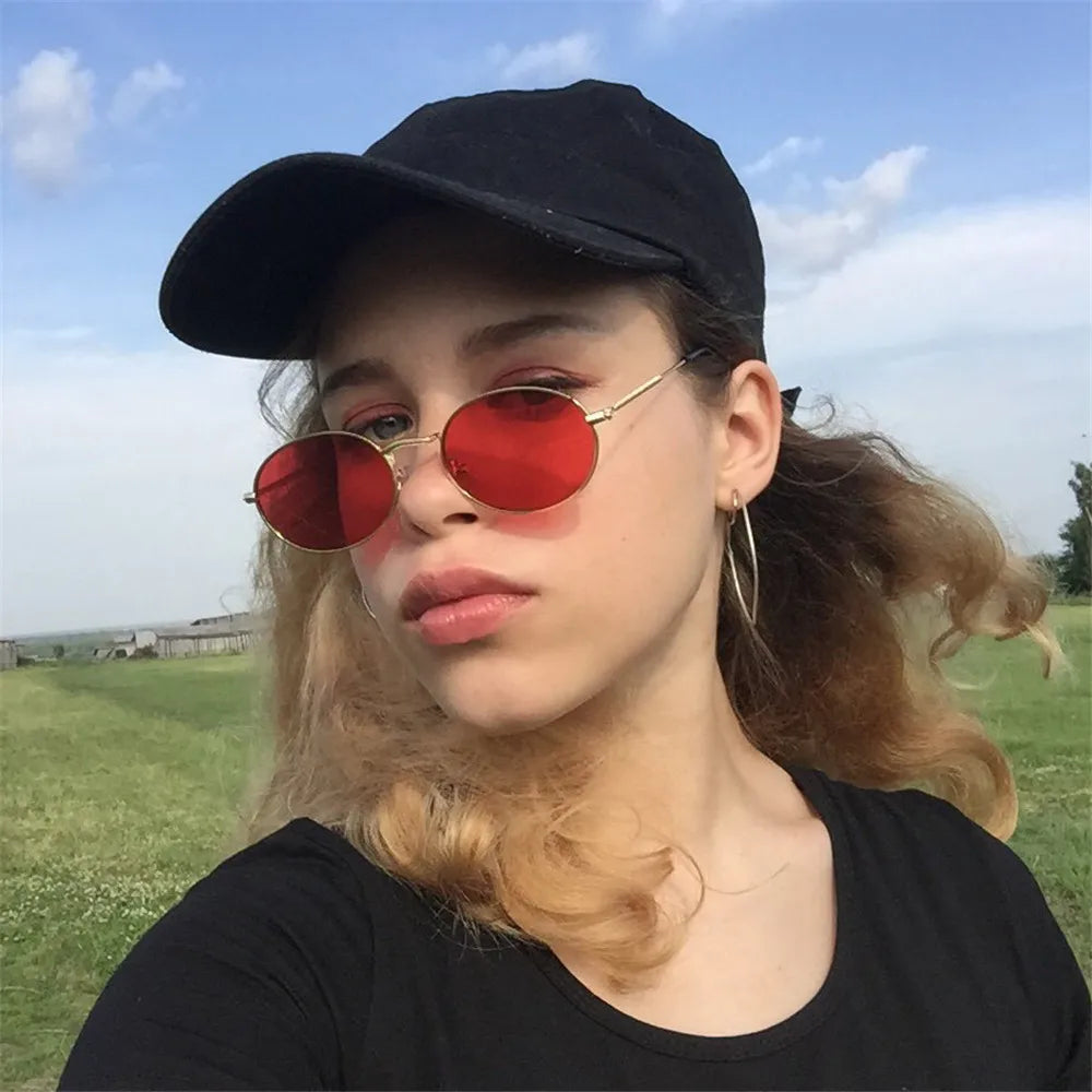 Retro Small Oval Sunglasses – UV400 Gradient Mirror Shades for Festival Wear