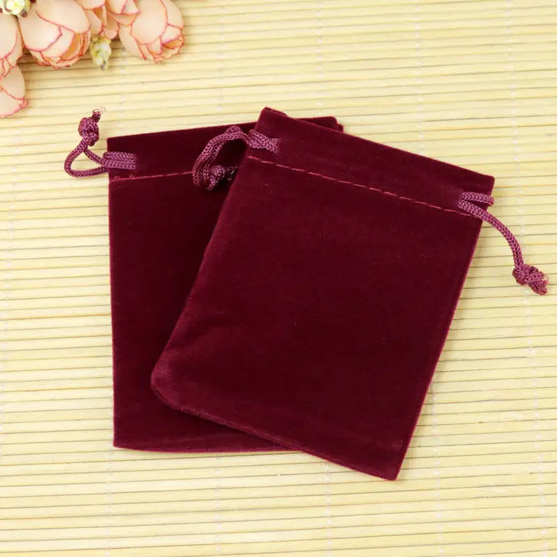 Velvet Drawstring Jewelry Bags – Soft Gift Pouches for Wedding Packaging