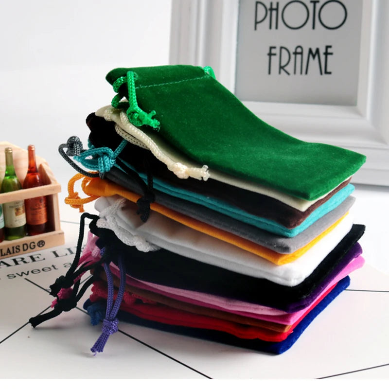 Velvet Drawstring Jewelry Bags – Soft Gift Pouches for Wedding Packaging