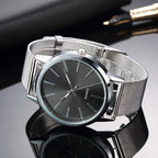 Minimalist Silver Quartz Watch – Elegant Leather Business Accessory for Women