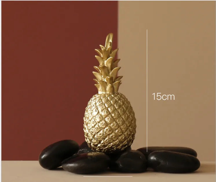 Gold Pineapple Statue – Nordic Metal Art for Modern Home Living Room Decor