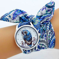 Fabric Wristwatch – Silver Quartz Analog Timepiece for Women