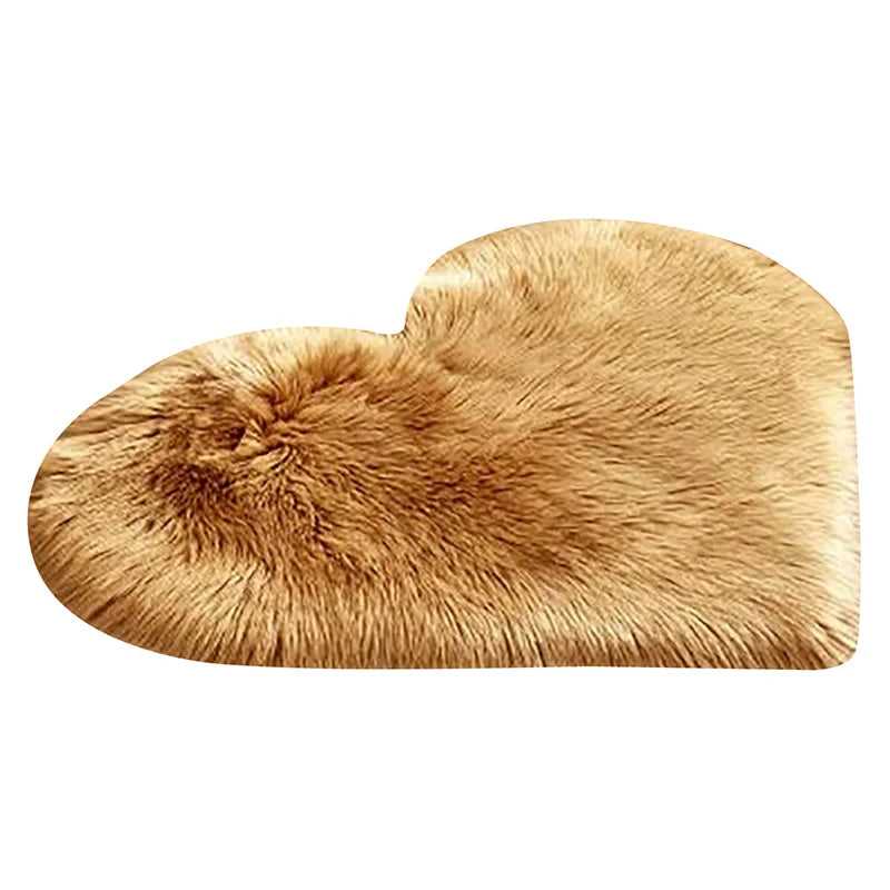 Heart Shaped Plush Carpet – Thickened Bedroom Rug for Home Decor