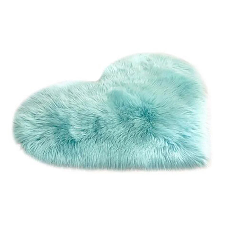 Heart Shaped Plush Carpet – Thickened Bedroom Rug for Home Decor