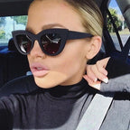 Retro Cat Eye Sunglasses – Oversized Plastic Frames for Women Fashion