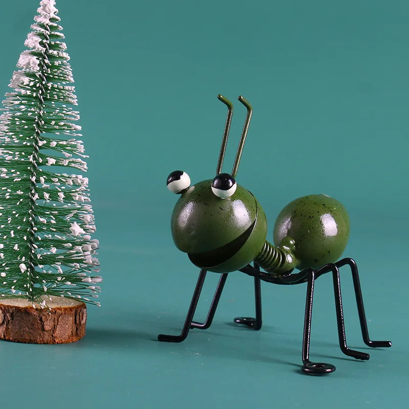 Metal Ant Wall Sculptures – Decorative Insect Art for Garden and Home Decor