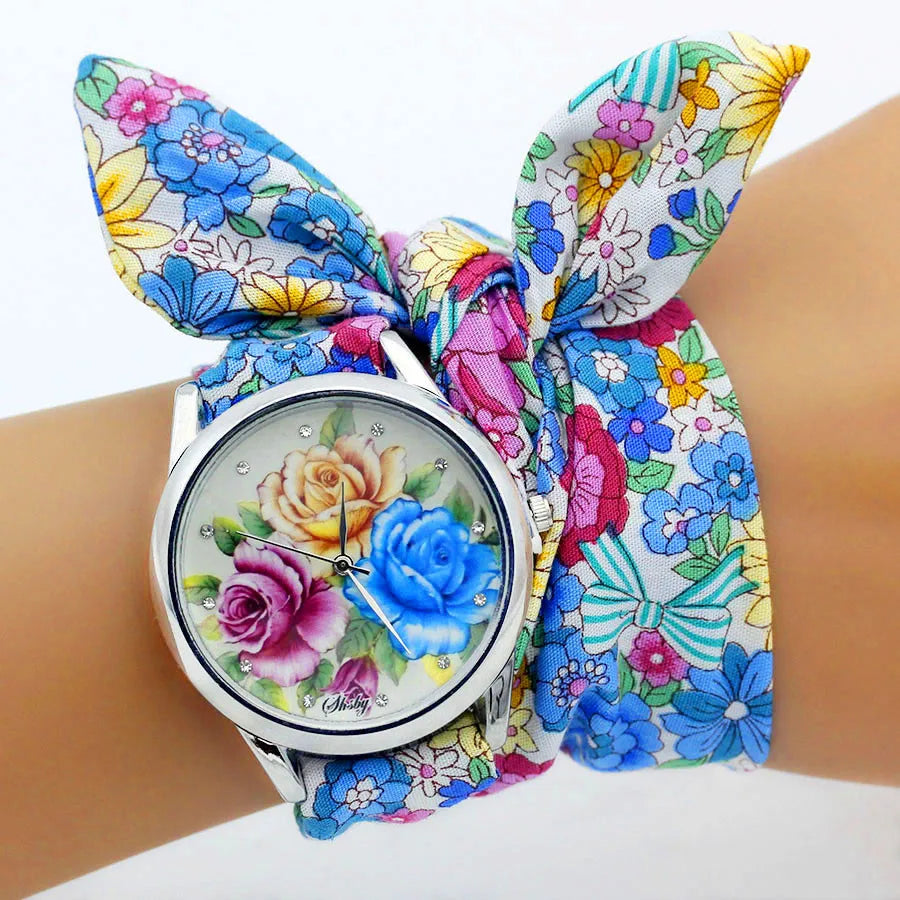 Fabric Wristwatch – Silver Quartz Analog Timepiece for Women