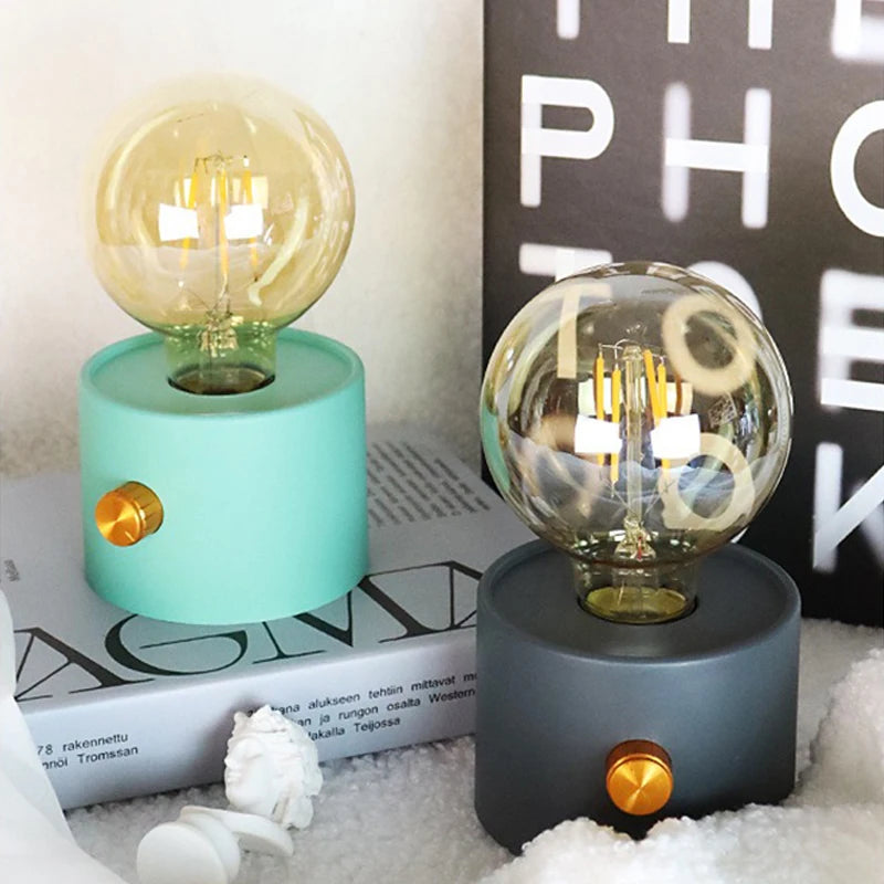 Retro LED Battery Powered Bulb Lamp – Portable Desktop Light for Bedroom Decor