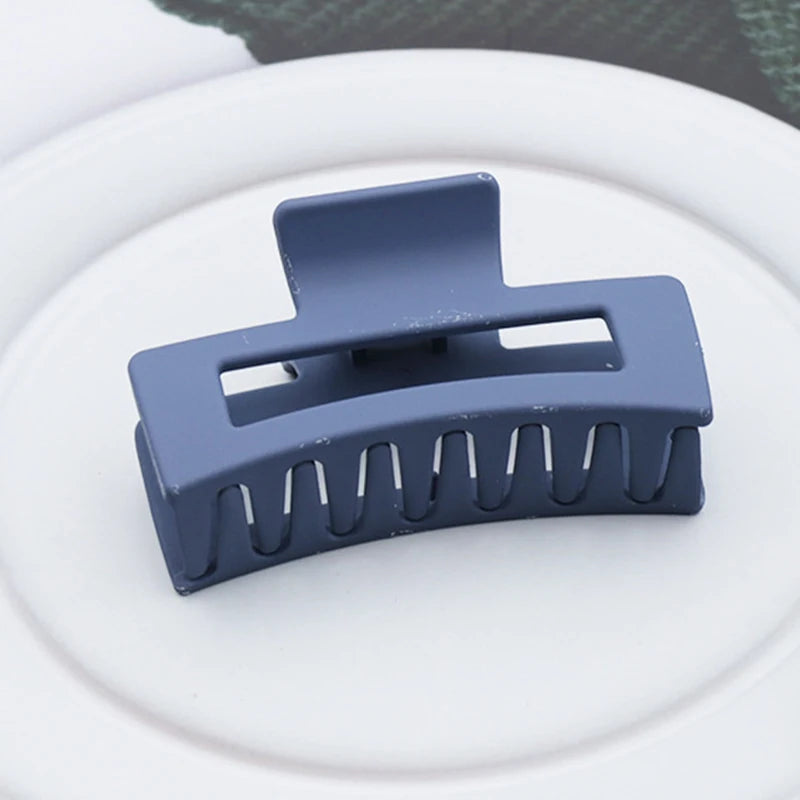 Large Plastic Hair Claw – Korean Fashion Clip for Women Styling