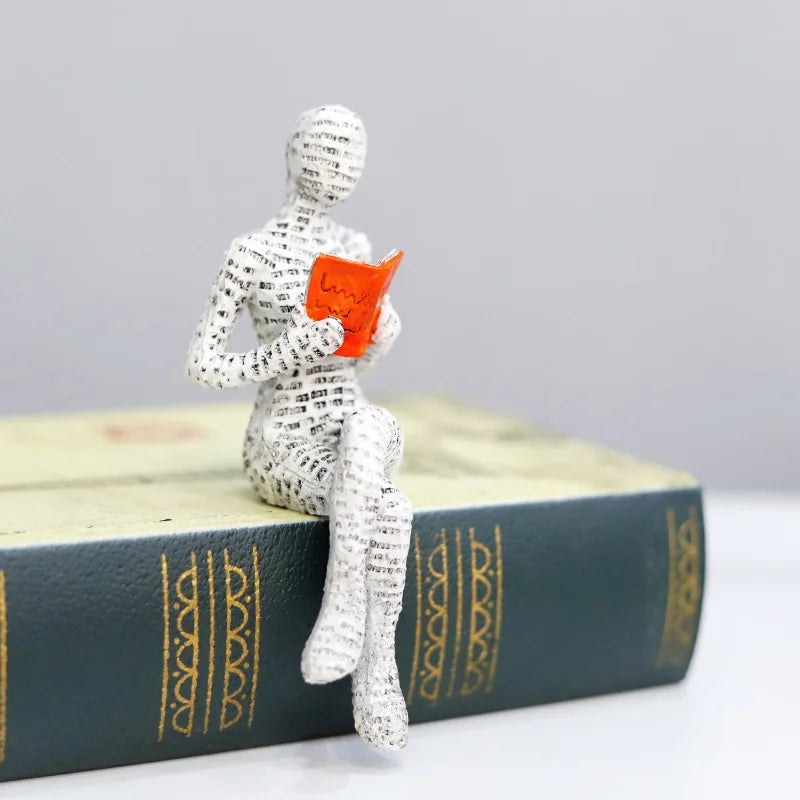 Abstract Woman Thinker Statue – Paper Pulp Art for Modern Home Decor
