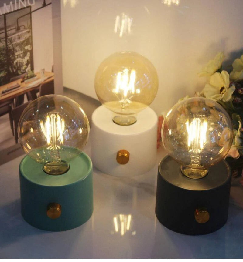 Retro LED Battery Powered Bulb Lamp – Portable Desktop Light for Bedroom Decor