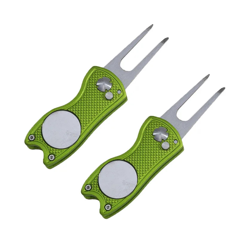 Foldable Golf Divot Tool – Groove Cleaner for Putting Green Training