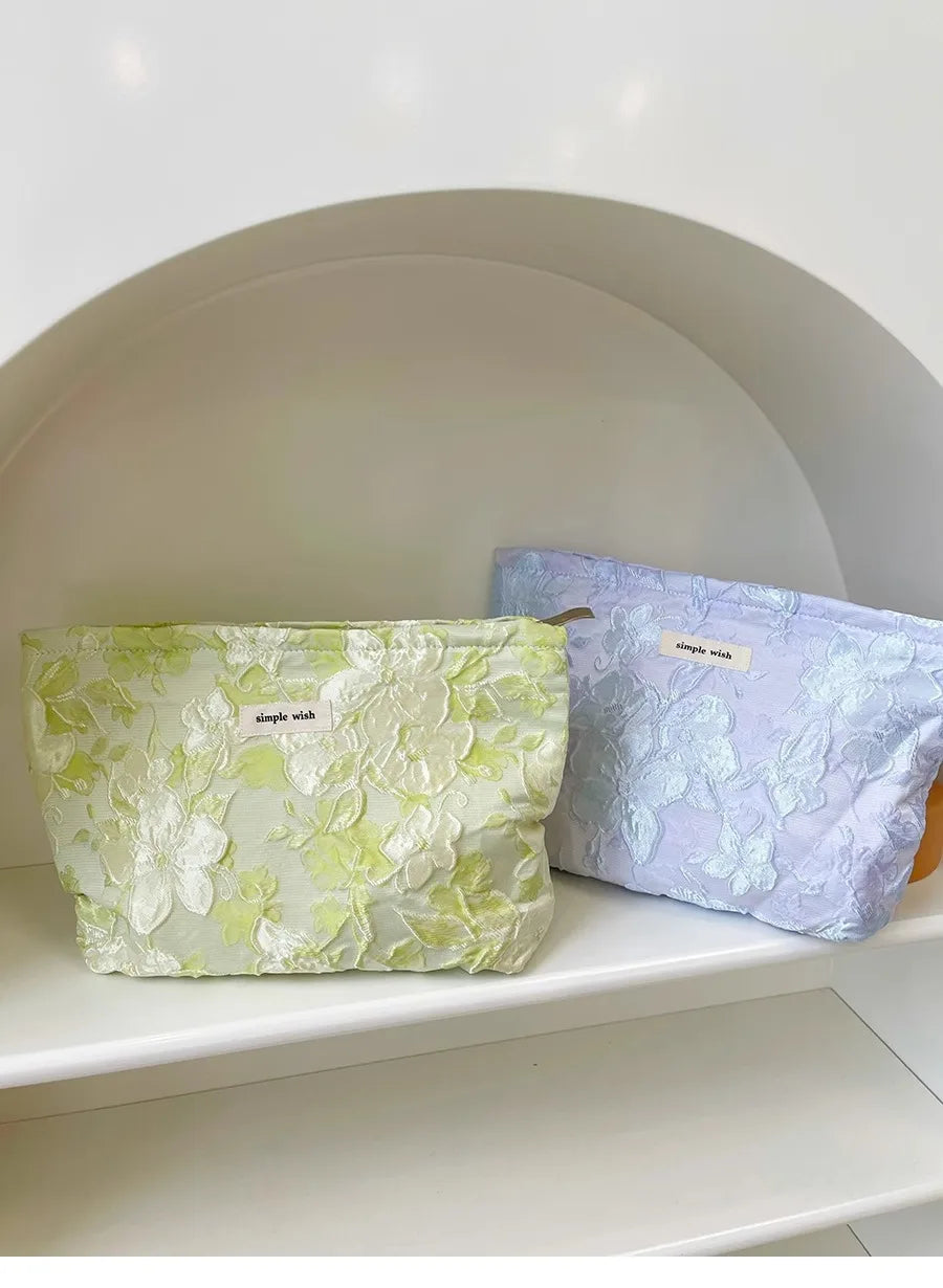 Floral Print Cosmetic Bag – Zippered Makeup Pouch for Travel Essentials