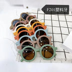 Childrens UV400 Plastic Sunglasses – Lightweight Protective Eyewear for Kids