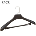 Wide Shoulder Plastic Hangers – Seamless Coat Racks for Wardrobe Storage