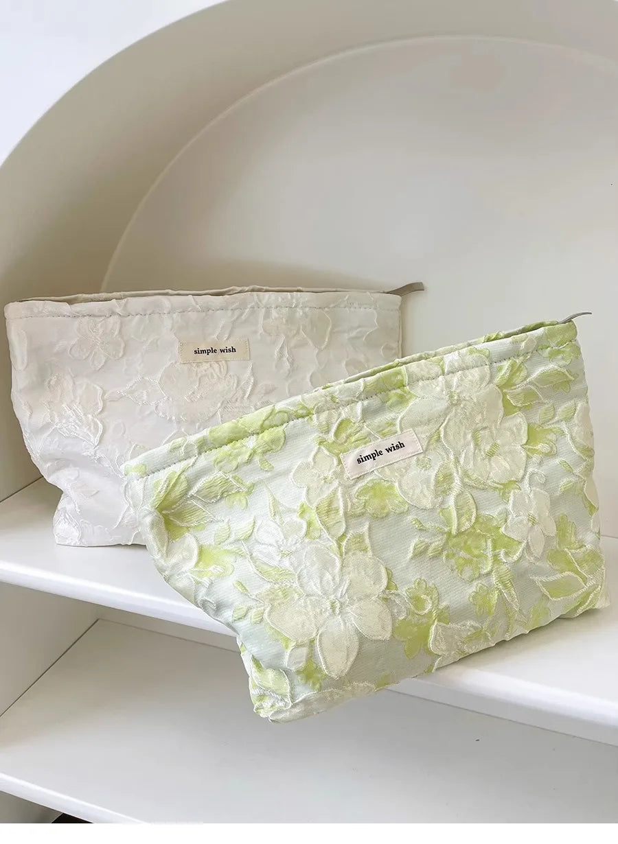 Floral Print Cosmetic Bag – Zippered Makeup Pouch for Travel Essentials