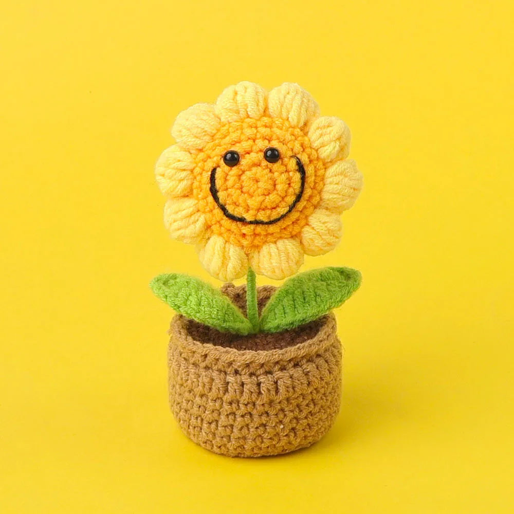Handwoven Crochet Sunflower Potted Plant – Decorative Gift for Home Decor