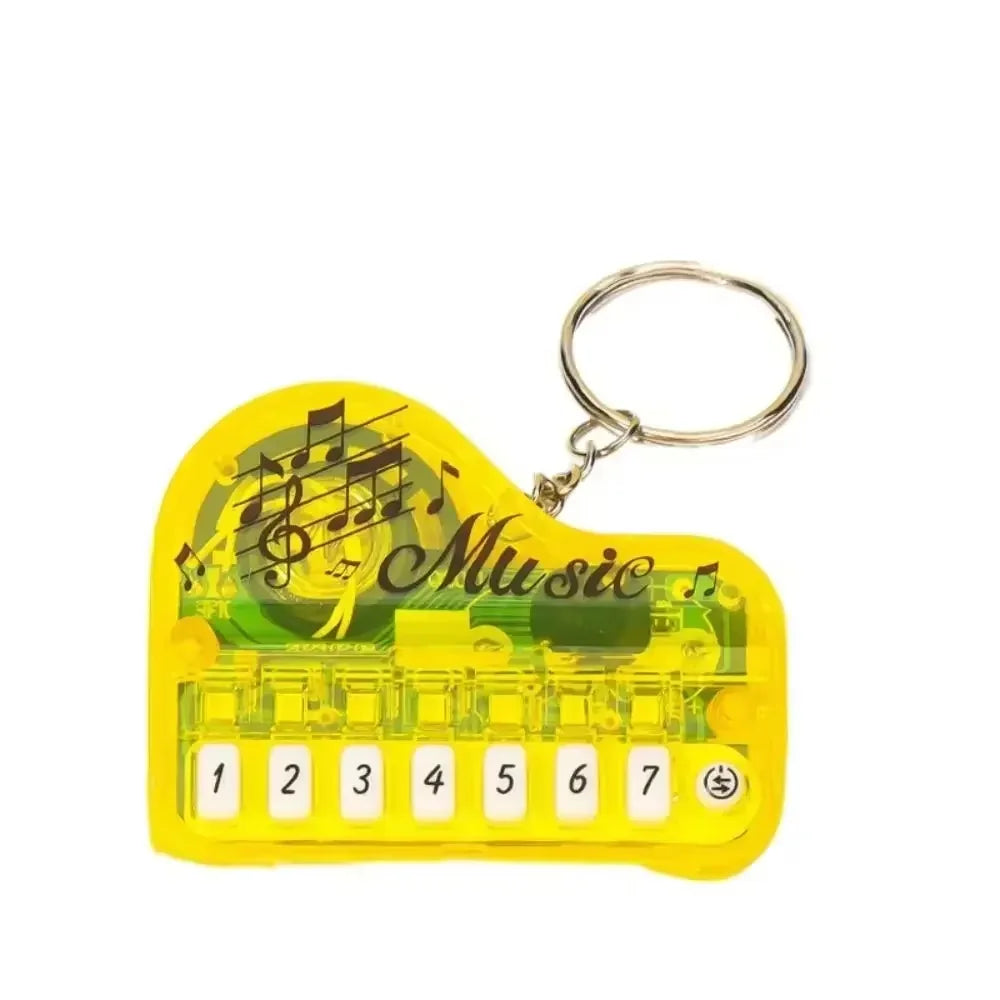 Mini Electronic Piano Keychain – Musical Cartoon Pendant for Birthday Gifts