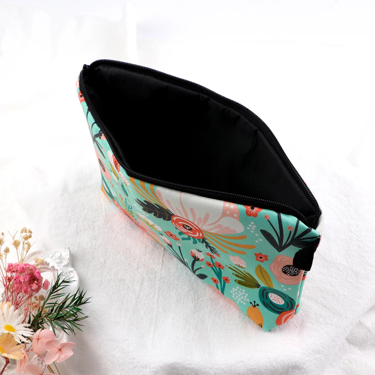 Floral Zipper Makeup Bag – Portable Travel Cosmetic Organizer for Women