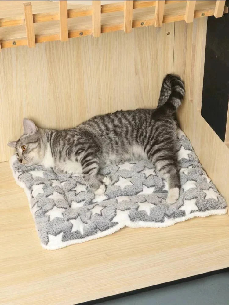 Flannel Pet Bed – Thickened Sleeping Mat for Small and Large Dogs and Cats