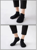 Breathable Cotton Ankle Socks – Solid Color Athletic Wear for Women
