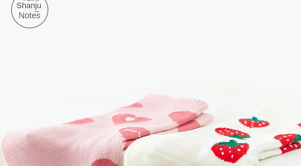 Cotton Strawberry Heart Crew Socks – Cute Women's Casual Fashion Hosiery