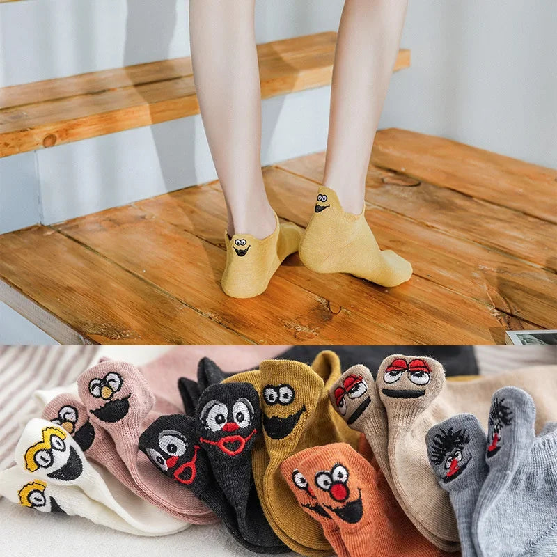 Embroidered Expression Ankle Socks – Kawaii Cotton Fashion for Casual Wear