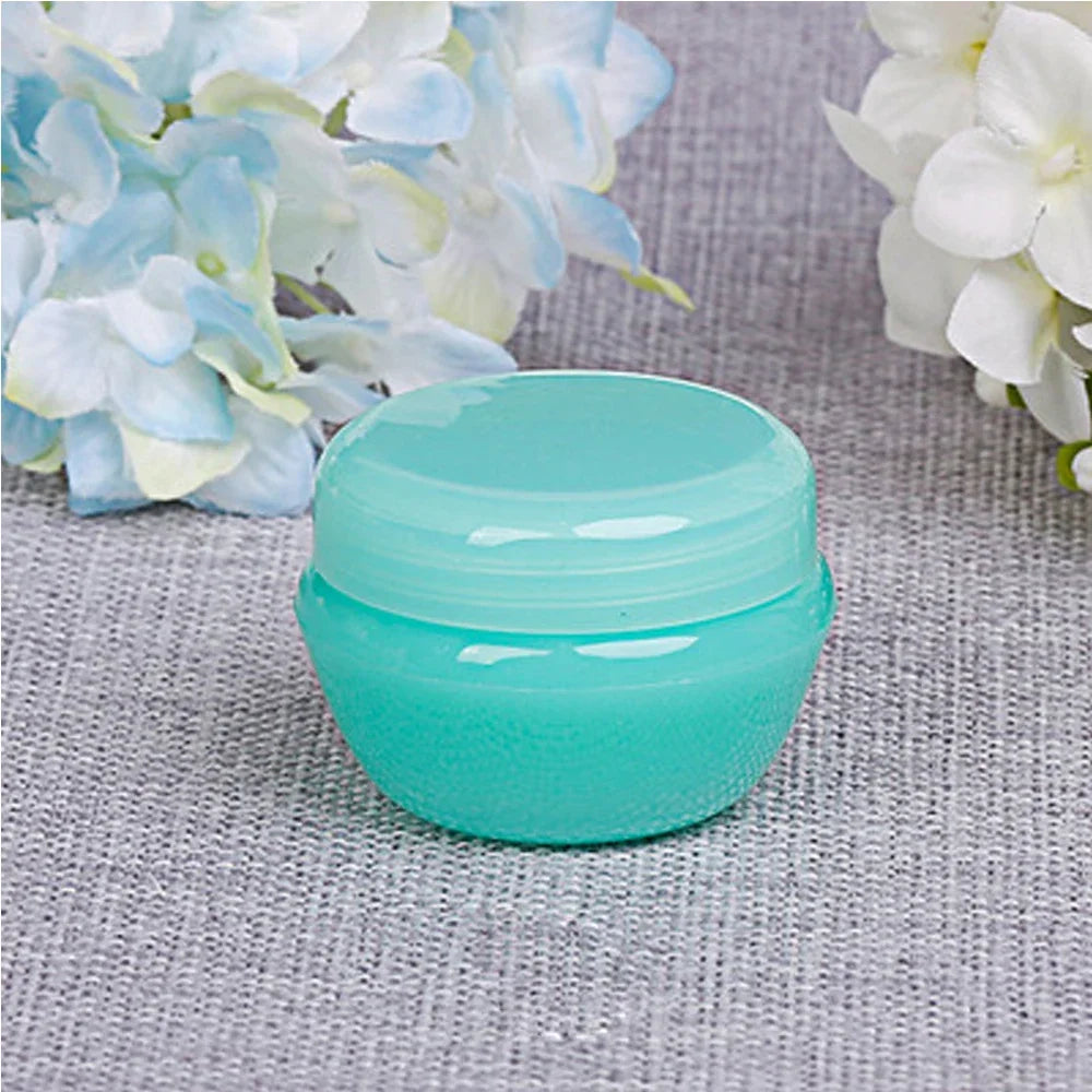 Empty Cosmetic Jars – Refillable Plastic Pots for Travel and Sample Creams