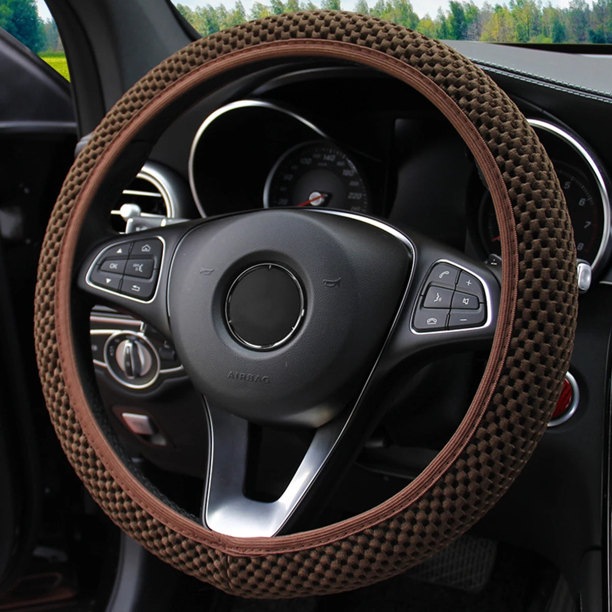 Breathable Mesh Car Steering Wheel Cover – Comfortable Grip for Women