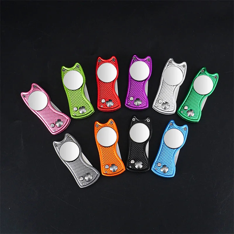 Foldable Golf Divot Tool – Groove Cleaner for Putting Green Training