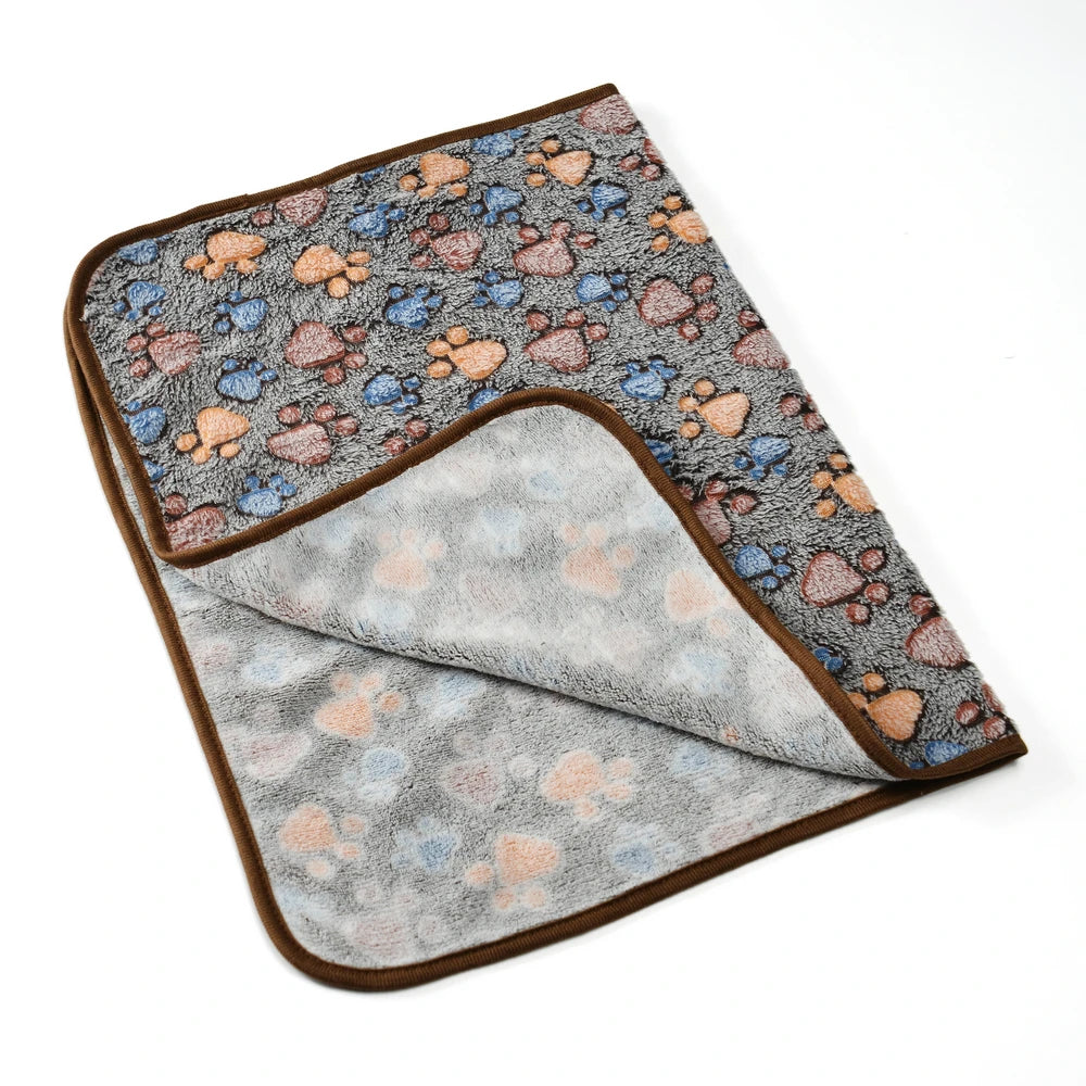 Plush Fleece Pet Blanket – Warm Footprint Mat for Small to Large Dogs and Cats