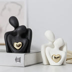 Couple Figurine Statue – Romantic Sculpture for Home Bookshelf Decor