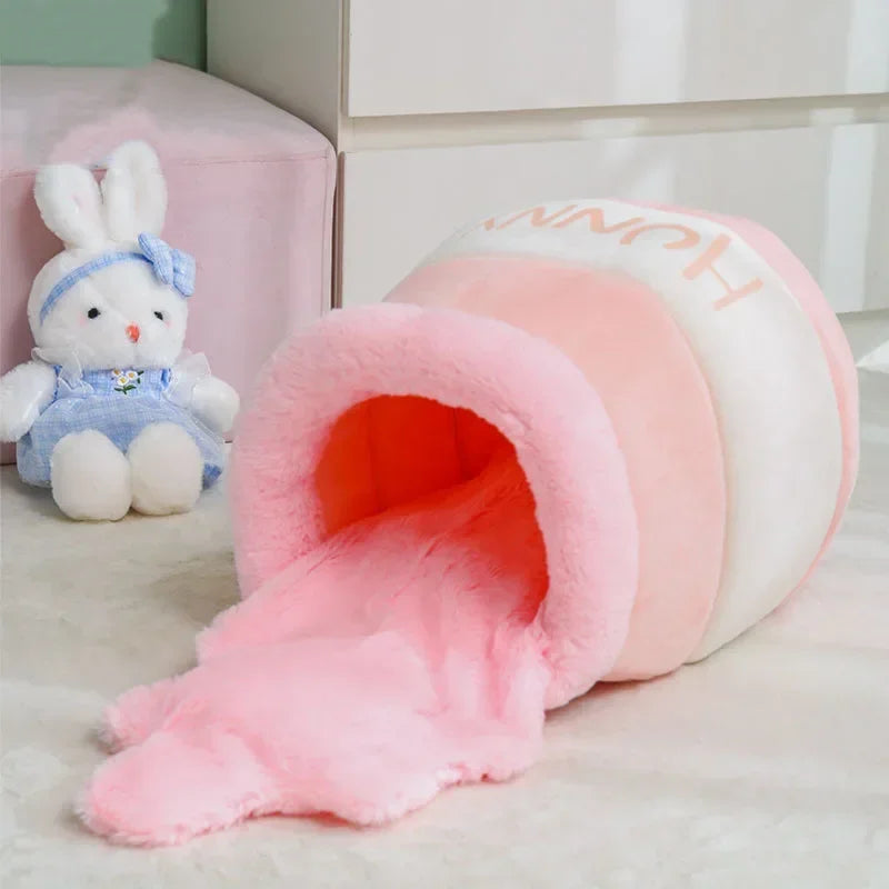 Semi-Closed Cat Bed – Soft Warm Plush Kennel for Winter Pet Comfort