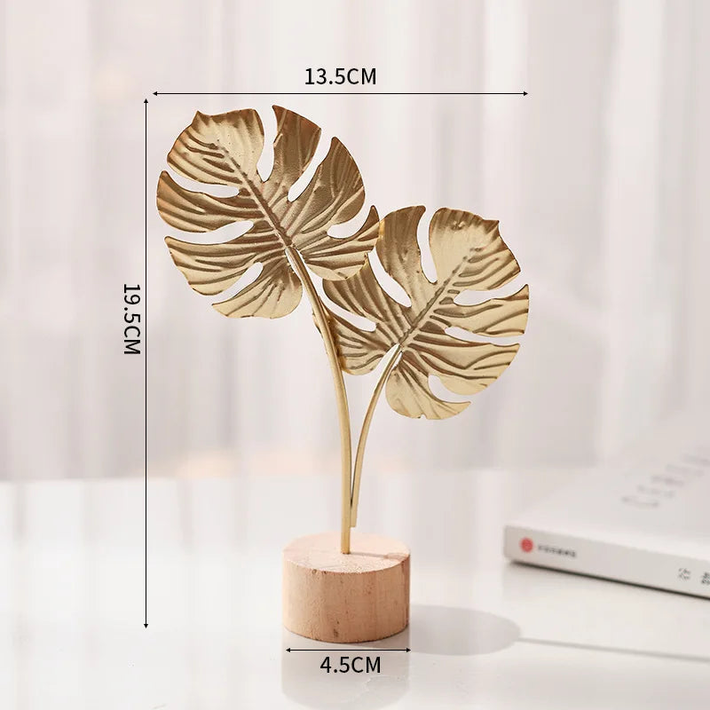 Golden Ginkgo Leaf Metal Figurine – Decorative Sculpture for Home Office Decor