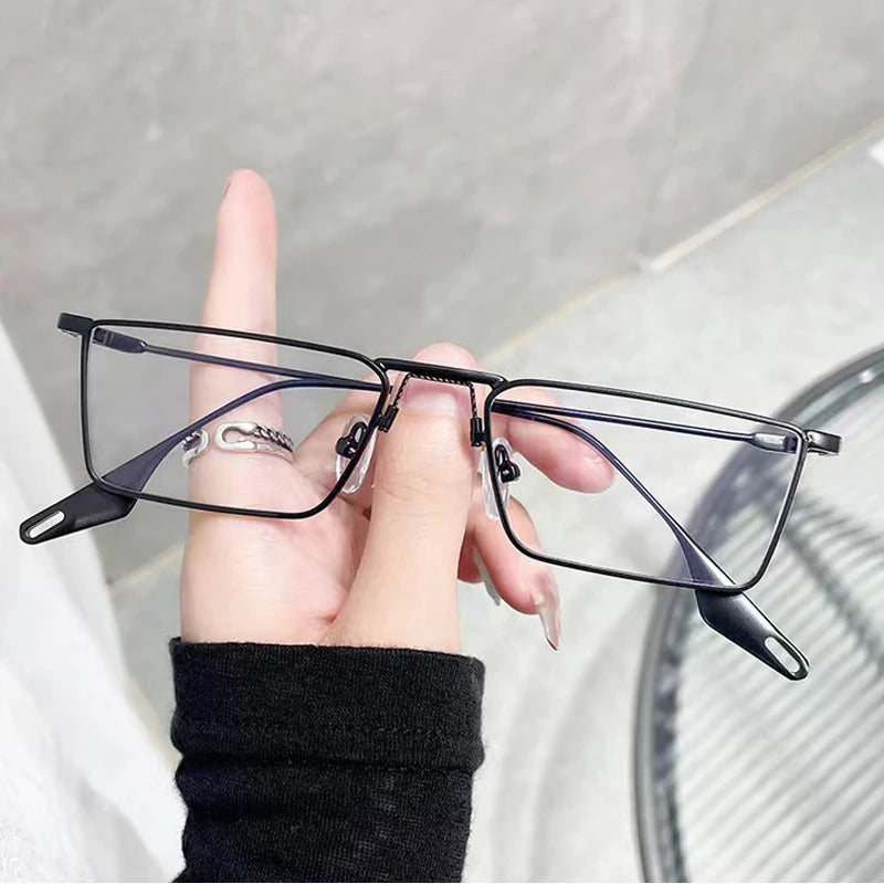Vintage Square Metal Sunglasses – UV400 Retro Eyewear for Men and Women