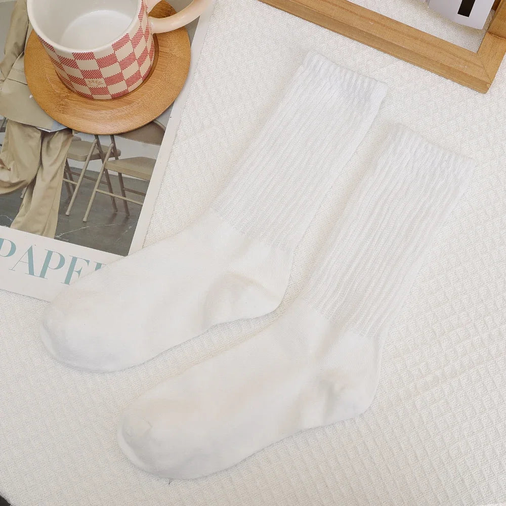 Knitted Mid-Tube Socks – Soft Vintage Cotton for Sports and Leisure