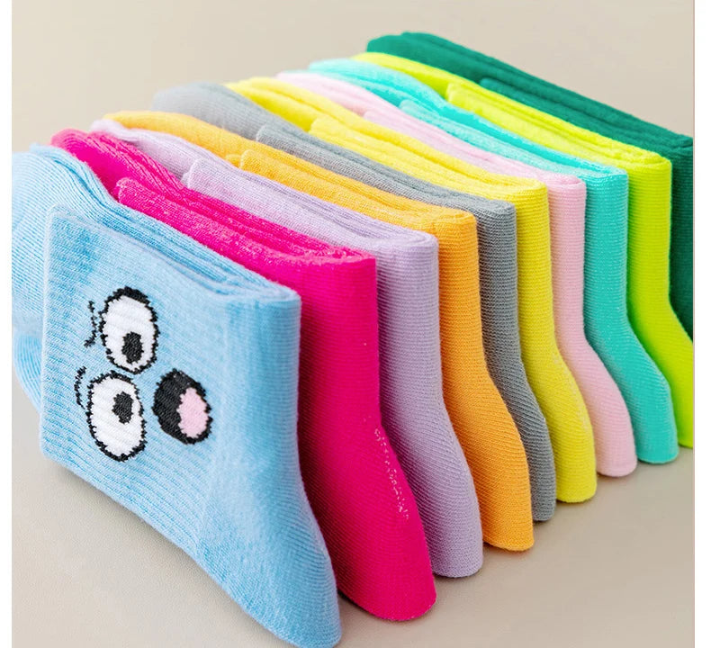 Cartoon Smiley Face Socks – Trendy Mid Tube Casual Wear for Women