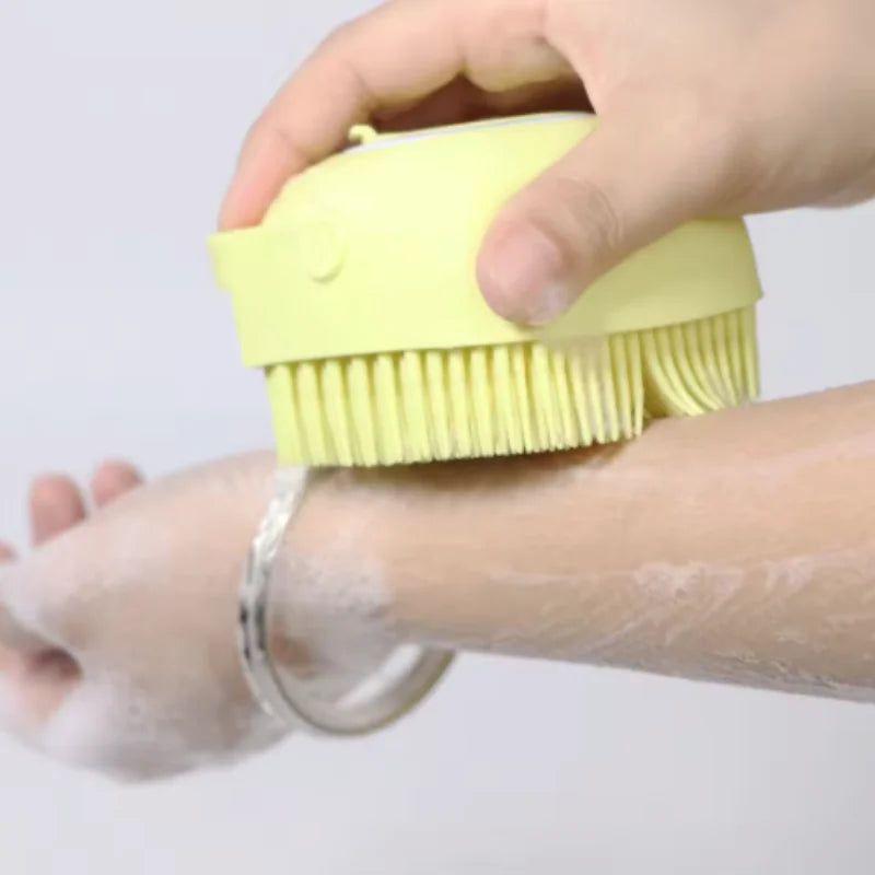 Silicone Pet Grooming Gloves – Shampoo Dispensing Brush for Dog Bathing