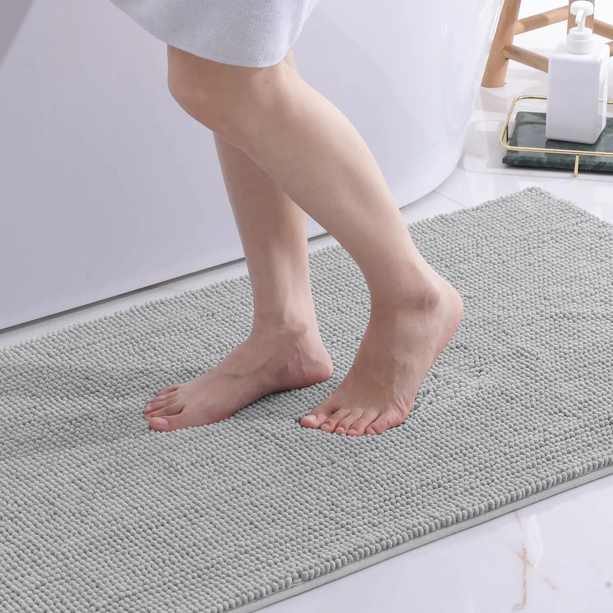 Chenille Bathroom Mat – Ultra Soft Absorbent Non-slip Rug for Shower Floors
