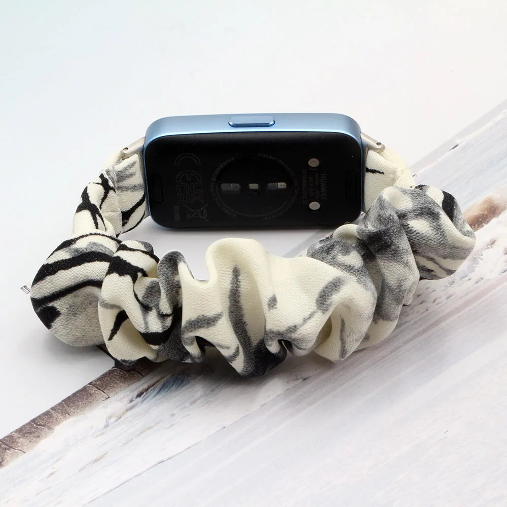 Printed Fabric Scrunchie Band – Soft Nylon Strap for Huawei Band 7 Women